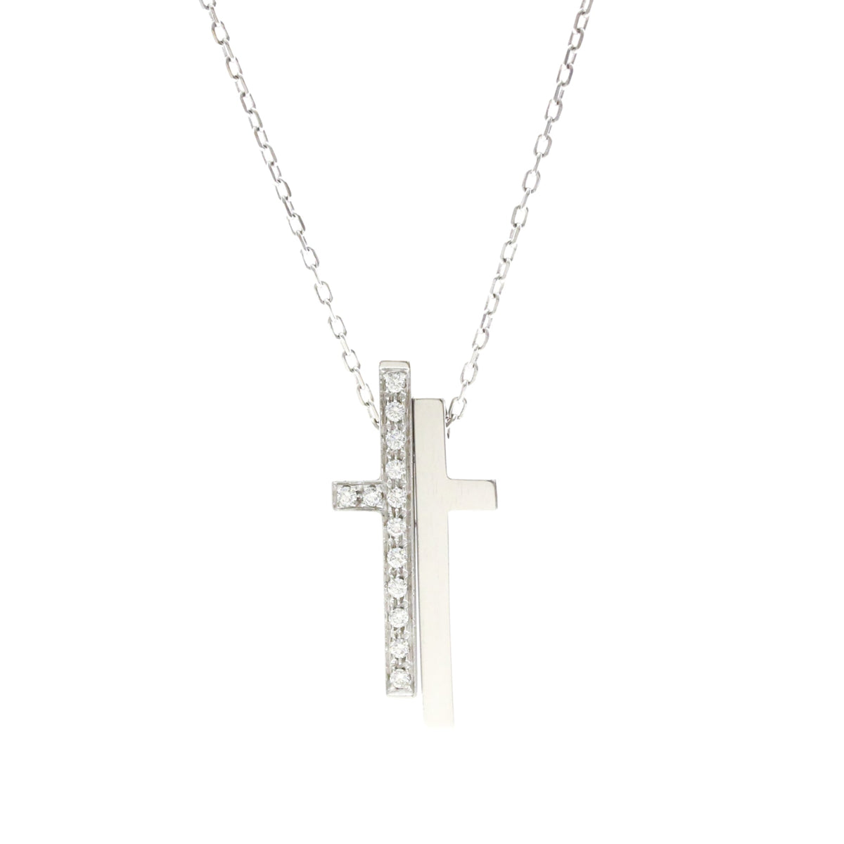 Gucci diamond necklace 18K white gold featuring a diamond-encrusted cross design.