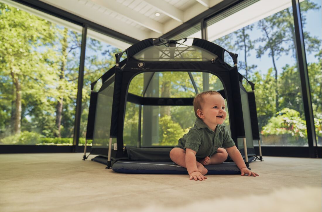Pop 'N Go® Playpen - Elevate